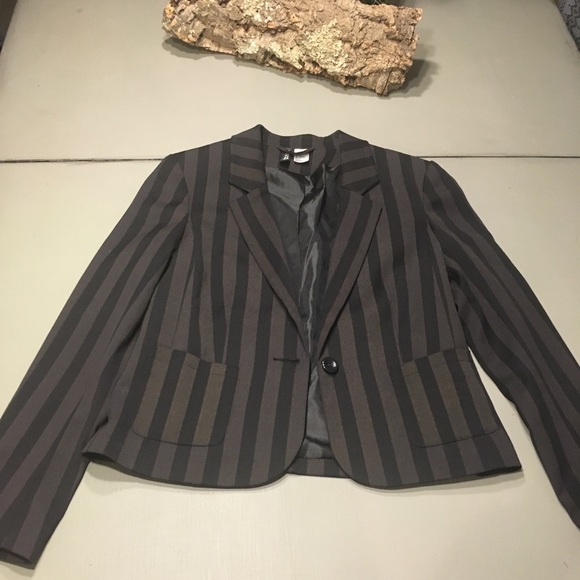 Blazer - Picture 1 of 3